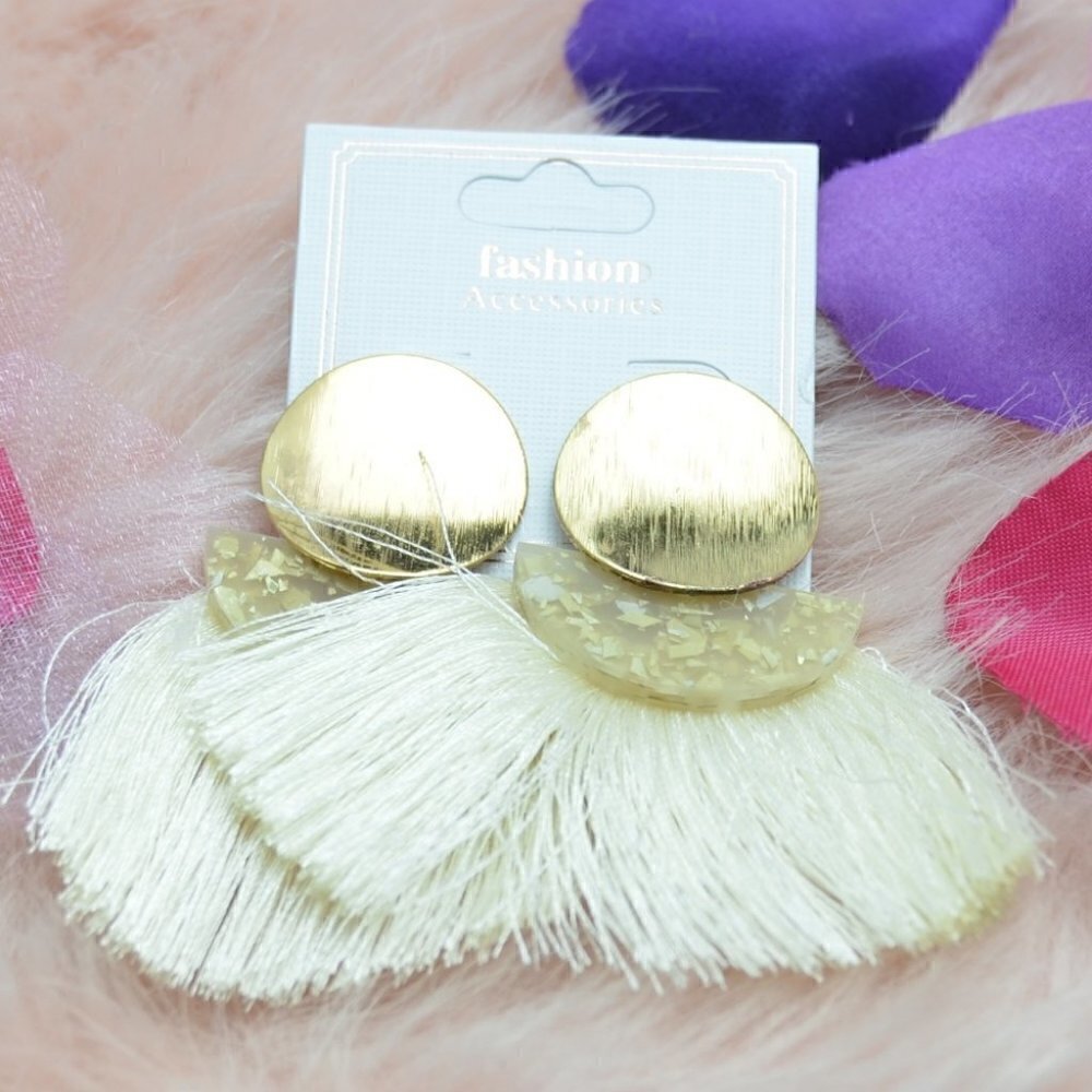 Fan Earrings Cream